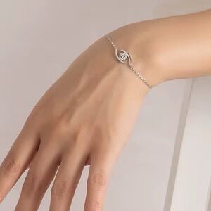 🆕 Luxury Exquisite Zircon Skeleton Bracelet